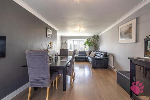21 Clickett End, Basildon, SS14 1NG