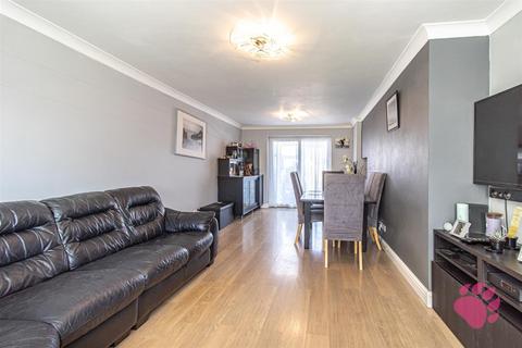 21 Clickett End, Basildon, SS14 1NG