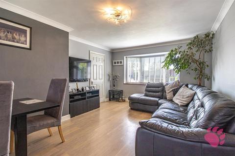 21 Clickett End, Basildon, SS14 1NG
