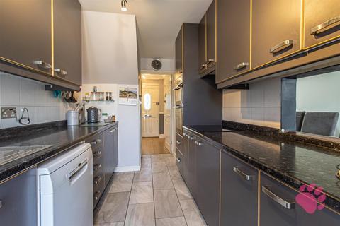 21 Clickett End, Basildon, SS14 1NG