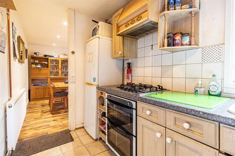 190 Beambridge, Basildon, SS13 3NE