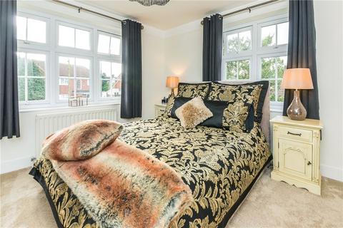 4 bedroom detached house for sale, Avondale Road, Clacton-on-Sea, Essex