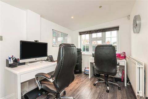 2 Avondale Road, Clacton-on-sea, CO15 6ER