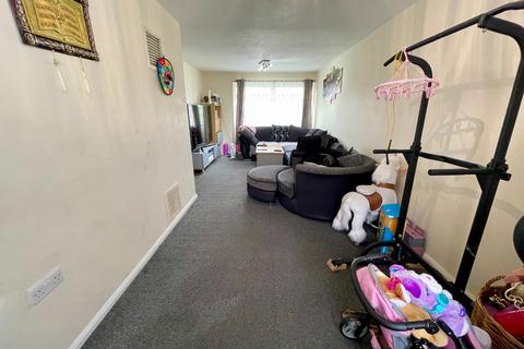 3 bedroom semi-detached house for sale - Tiberius Road, Luton, Bedfordshire, LU3 3QJ