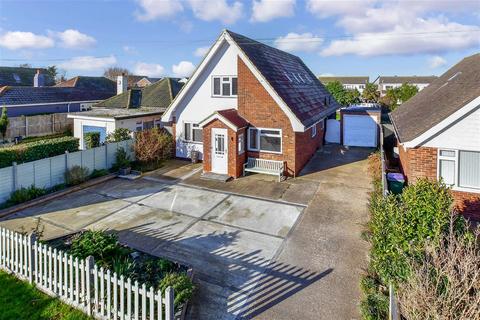 33 Hardy Road, Greatstone, New Romney, TN28 8SF