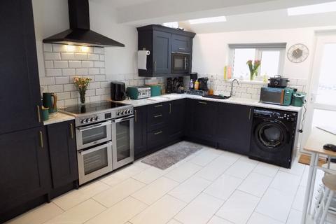 3 bedroom semi-detached house for sale, Cwm Cottage Road, Abertillery. NP131AT.