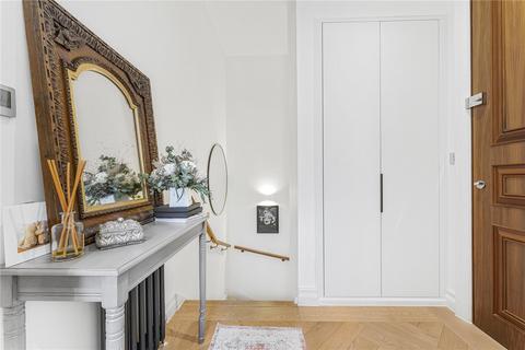 2 bedroom duplex for sale, Kidderpore Avenue, Hampstead Manor, London, NW3