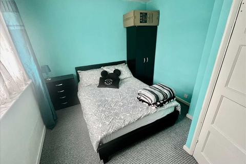 2 Arnhem Close, Wednesfield, Wolverhampton, WV11 1EU