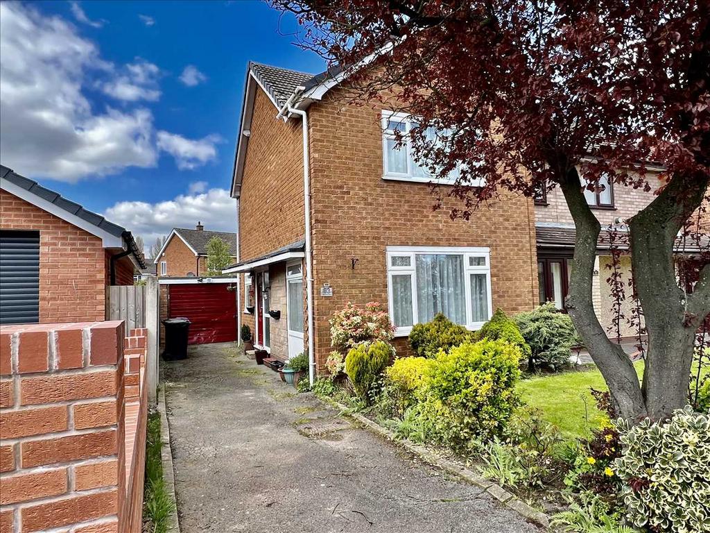 Silverton Way, Wednesfield 2 bed semidetached house for sale £179,995