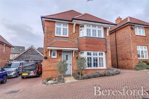 4 bedroom detached house for sale, Osier Place, Braintree, CM7