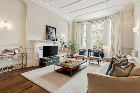 2 bedroom flat to rent, Courtfield Gardens, Earls Court, London, SW5