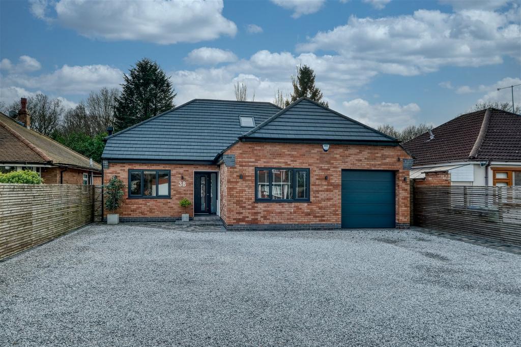 Blind Lane, TanworthinArden... 5 bed detached bungalow for sale £