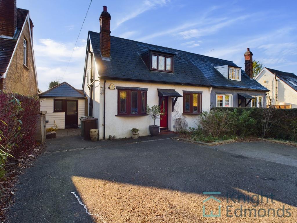 Pilgrims Way, Detling, ME14 2 bed cottage for sale £500,000