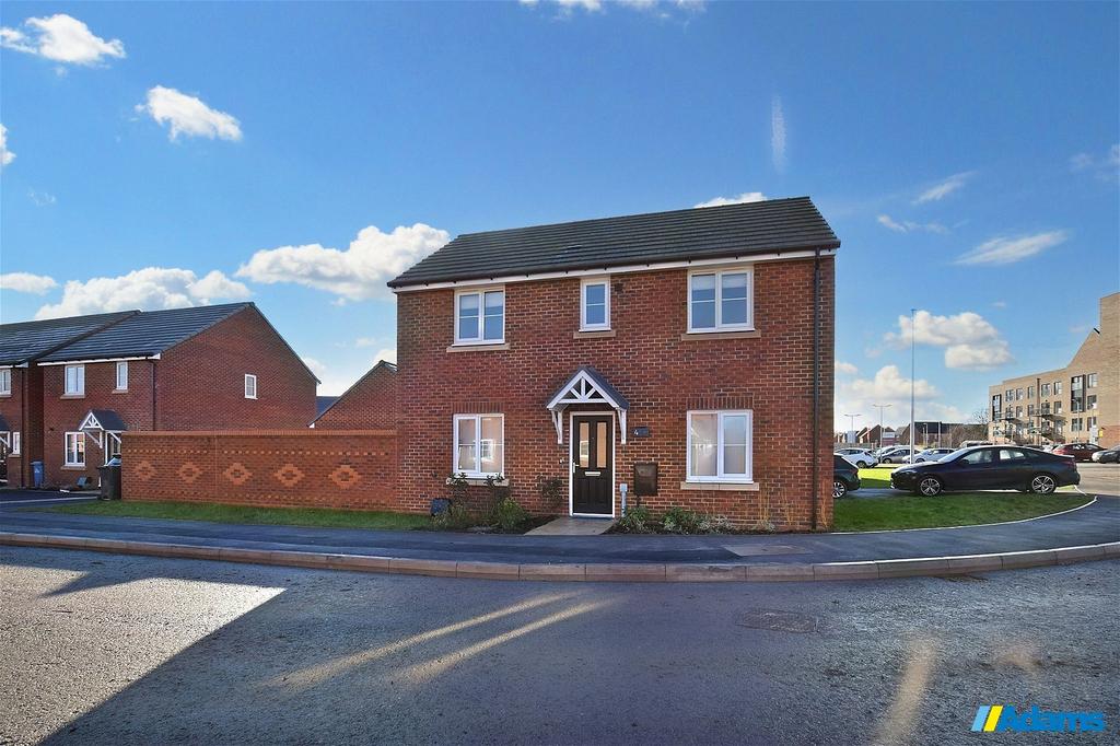 Grantchester Close, Sandymoor 3 bed detached house for sale £201,250