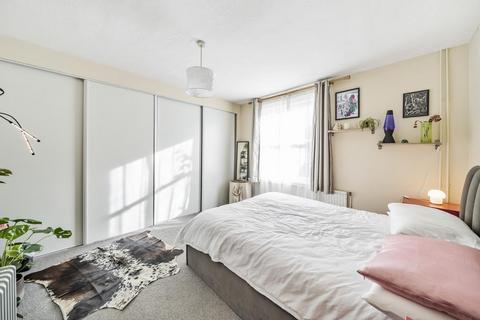2 bedroom flat for sale - New Cross Road, New Cross