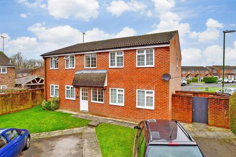 29 Woodhatch, Southwater, Horsham, RH13 9TU