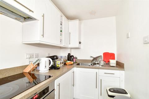 29 Woodhatch, Southwater, Horsham, RH13 9TU