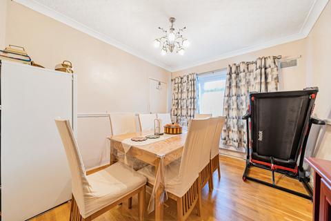 3 bedroom end of terrace house for sale, Barra Hall Road, Hayes, Middlesex