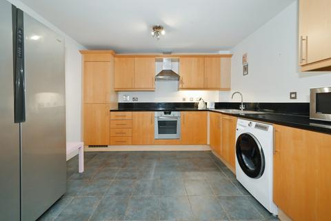 Flat 17, Turner House Cassilis Road, London, E14 9LJ