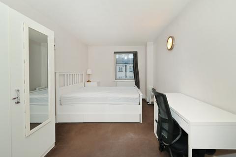 Flat 17, Turner House Cassilis Road, London, E14 9LJ