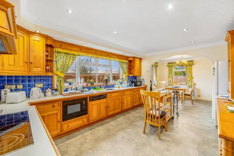 4 bedroom detached bungalow for sale, School Lane, Old Leake, Boston, Lincolnshire, PE22