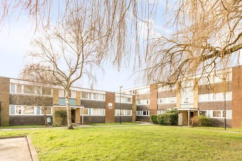 2 bedroom flat for sale - Oman Avenue, NW2, Gladstone Park, London, NW2