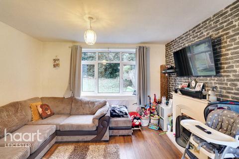 3 bedroom terraced house for sale - Aikman Avenue, Leicester