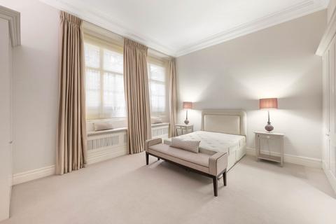 undefined, Cadogan Square, London, SW1X