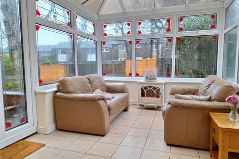 38 Sholver Hill Close, Oldham, OL1 4NS