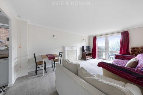 1 bedroom retirement property for sale - Galsworthy Road, Kingston Upon Thames KT2