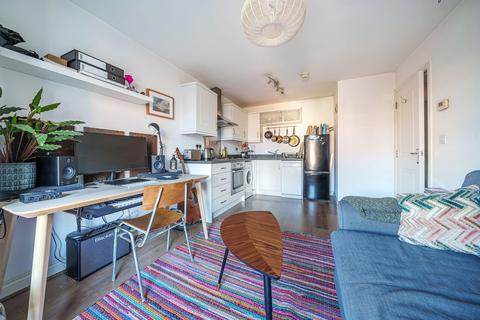 1 bedroom flat for sale - Winton Close, Winchester, SO22