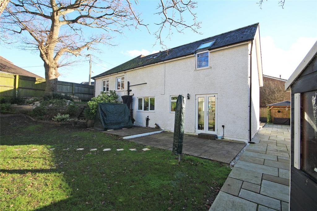 Manor Road, New Milton, Hampshire, BH25 3 bed detached house for sale