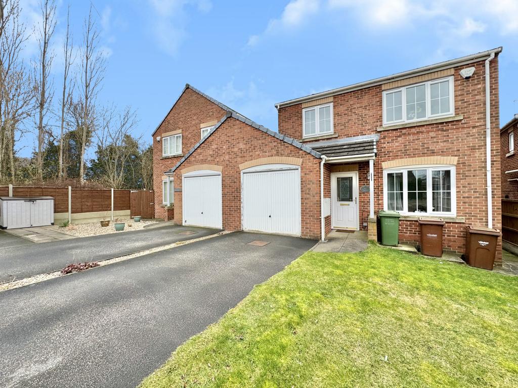 Four Bedroom Link Detached for Sale