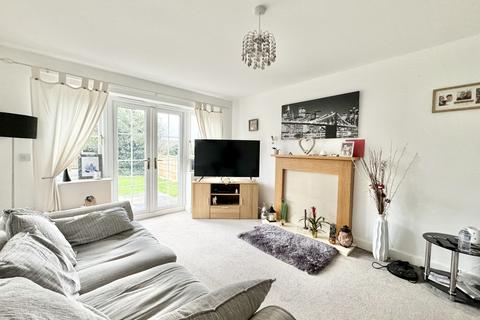 4 bedroom link detached house for sale, The Pippins, Castleford