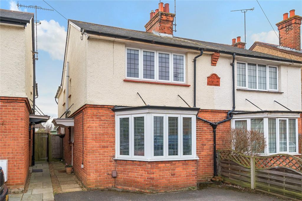 Hogshill Lane, Cobham, KT11 3 bed semidetached house for sale £675,000