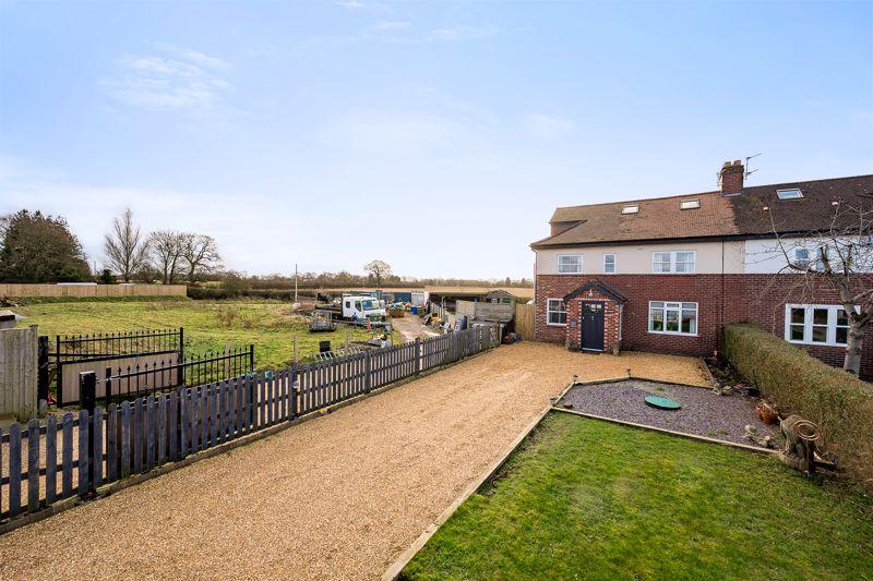 Golborne Lane, Knutsford WA16 5 bed semidetached house for sale £800,000