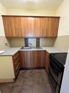 1 bedroom apartment for sale, Oulton Court, Warrington WA4