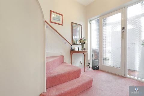 3 bedroom semi-detached house for sale, Ilford, Ilford IG5