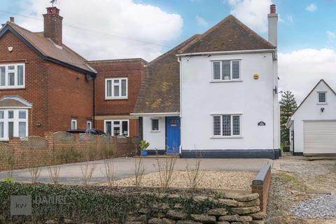 4 bedroom detached house for sale, Chale Cottage, Inworth Road, Colchester, Essex