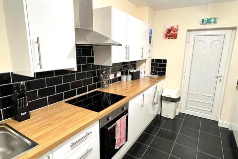 5 bedroom house share to rent, Woodlands Road