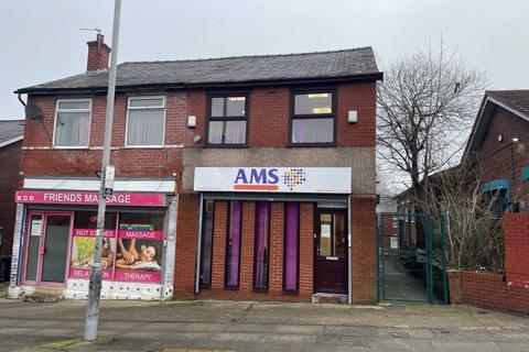 Property to rent, Stand Lane, Radcliffe