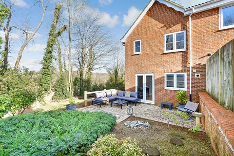 3 bedroom end of terrace house for sale, Bridge Farm Road, Uckfield, East Sussex