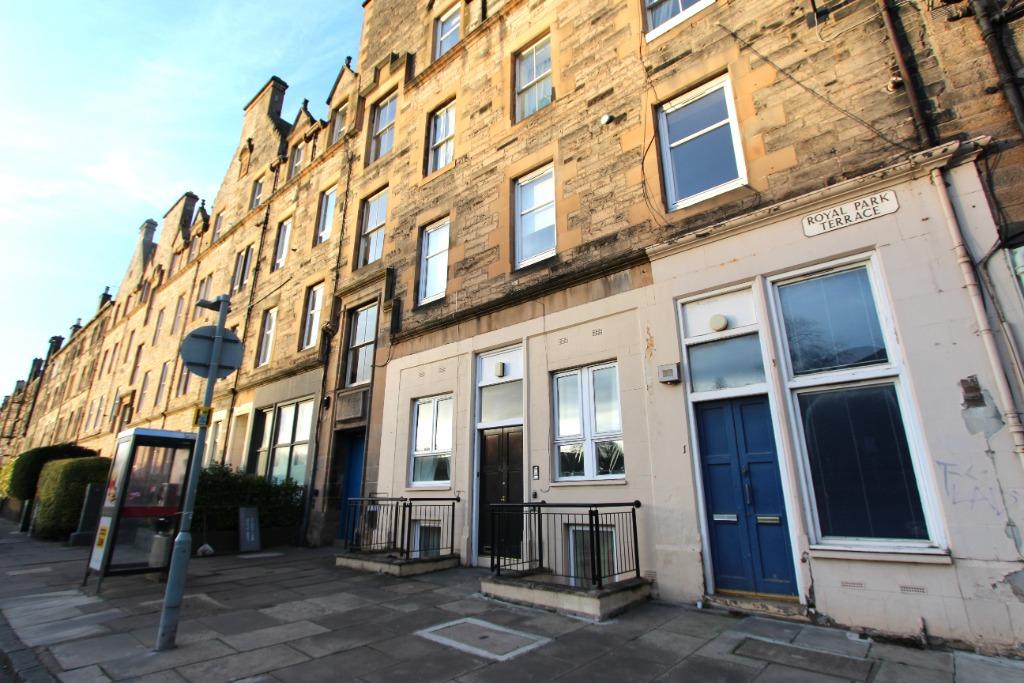 Royal Park Terrace, Meadowbank, Edinburgh, EH8 1 bed flat to rent £