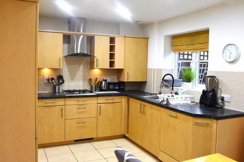 3 bedroom end of terrace house to rent, Canterbury Mews, Windsor, Berkshire, SL4