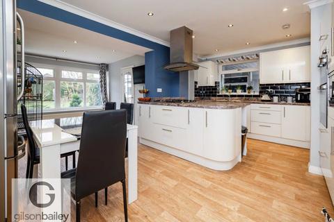 4 bedroom detached house for sale, Blofield Corner Road, Norwich NR13