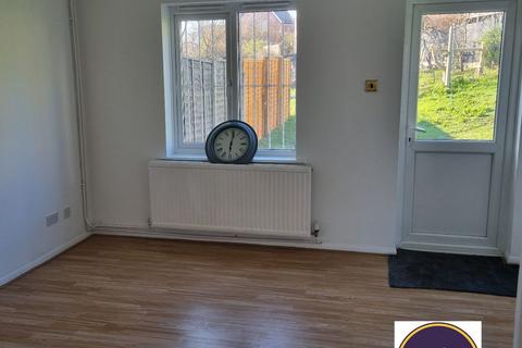2 bedroom terraced house to rent - Nickelby Close, London