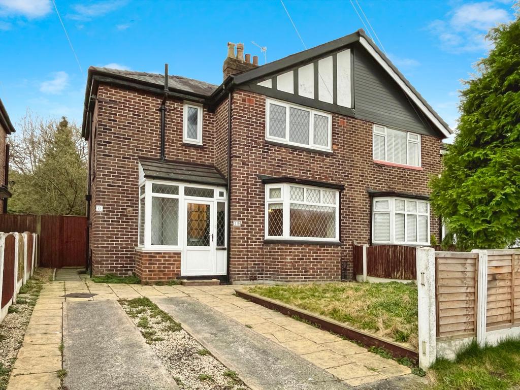 Hawthorn Drive, Burnage, Manchester, M19 3 bed semidetached house for