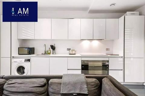 4 bedroom end of terrace house for sale, Grimsby Street, London, E2 6ES