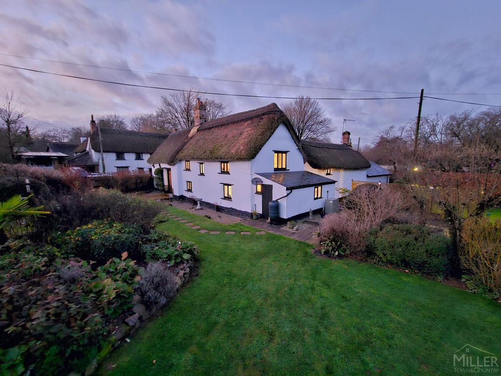 Sampford Courtenay, Okehampton EX20 4 bed detached house for sale £