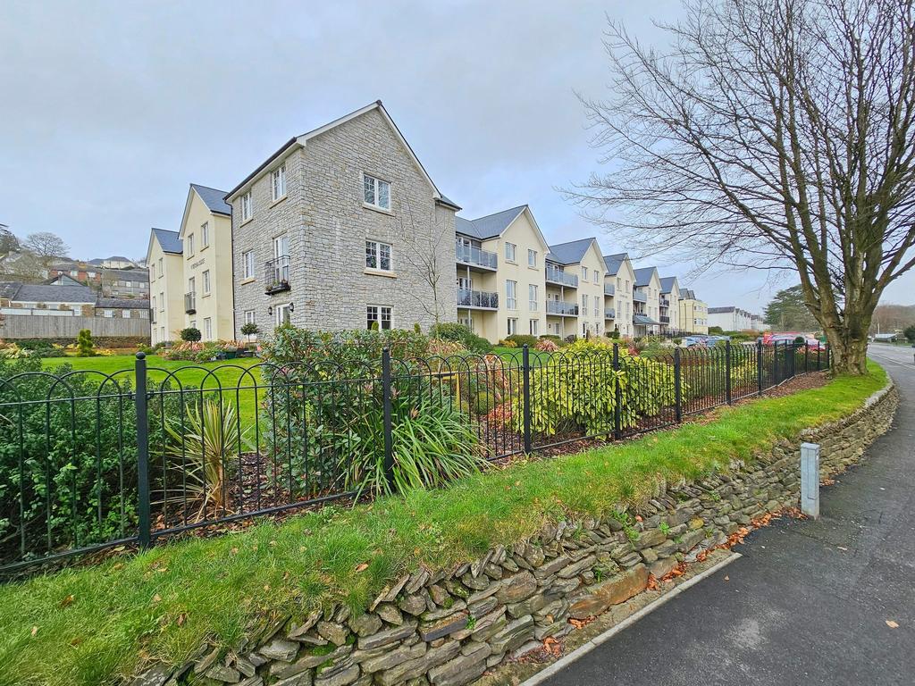 66 Plymouth Road, Tavistock PL19 1 bed retirement property for sale £